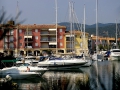 072-Le-Petit-canal-rue-des-Trois-Rives-Port-Grimaud